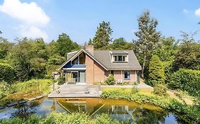 Huisje De Geluksvogel Vakantiehuis